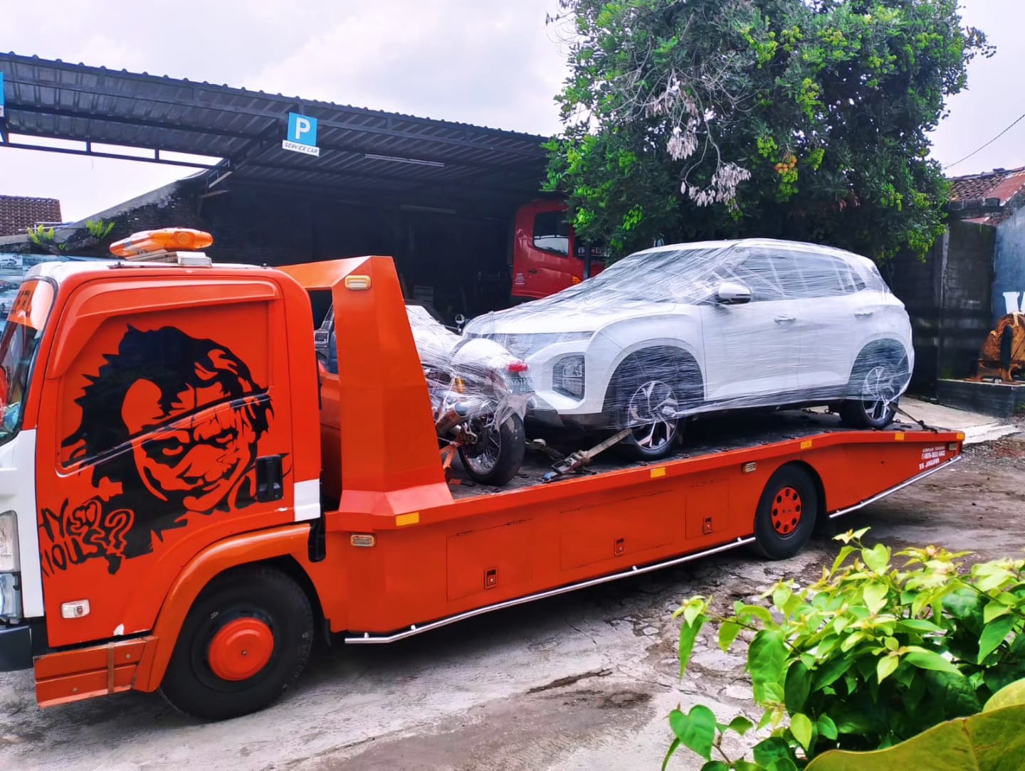 Layanan Jasa Derek  Towing Mobil Terpercaya Rekomendasi di Wilayah Yogyakarta HP : 0812-2631-1774